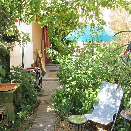 Joli Studio Avec Jardinet Avignon Exterior photo
