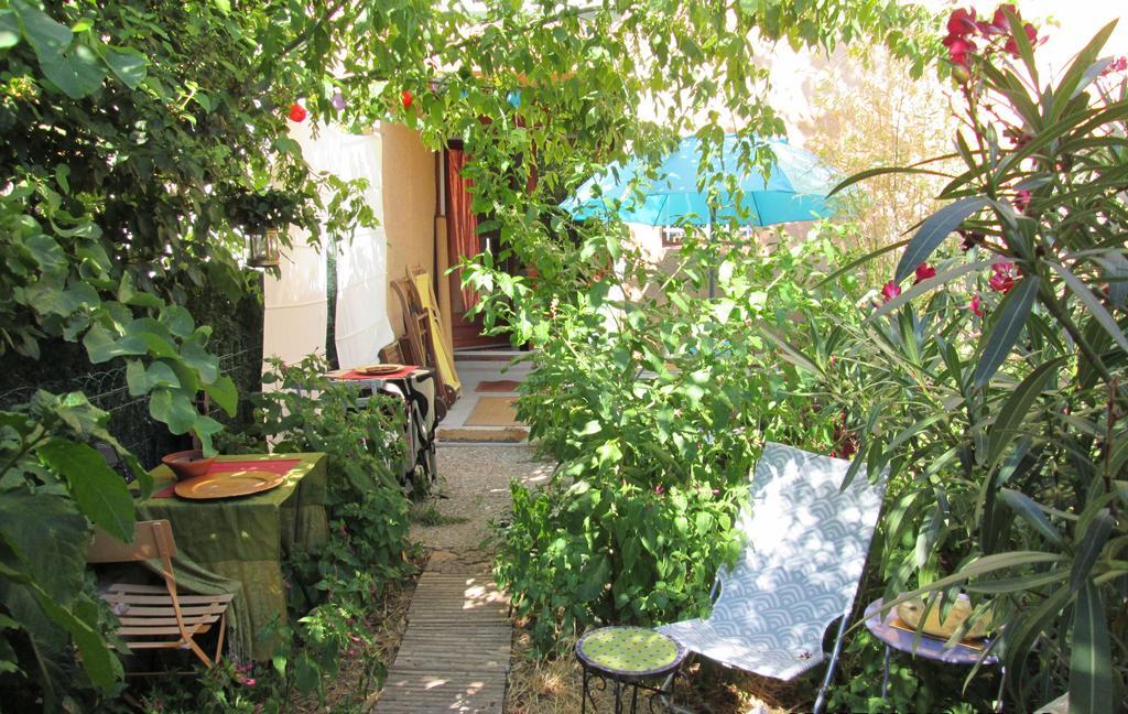 Joli Studio Avec Jardinet Avignon Exterior photo